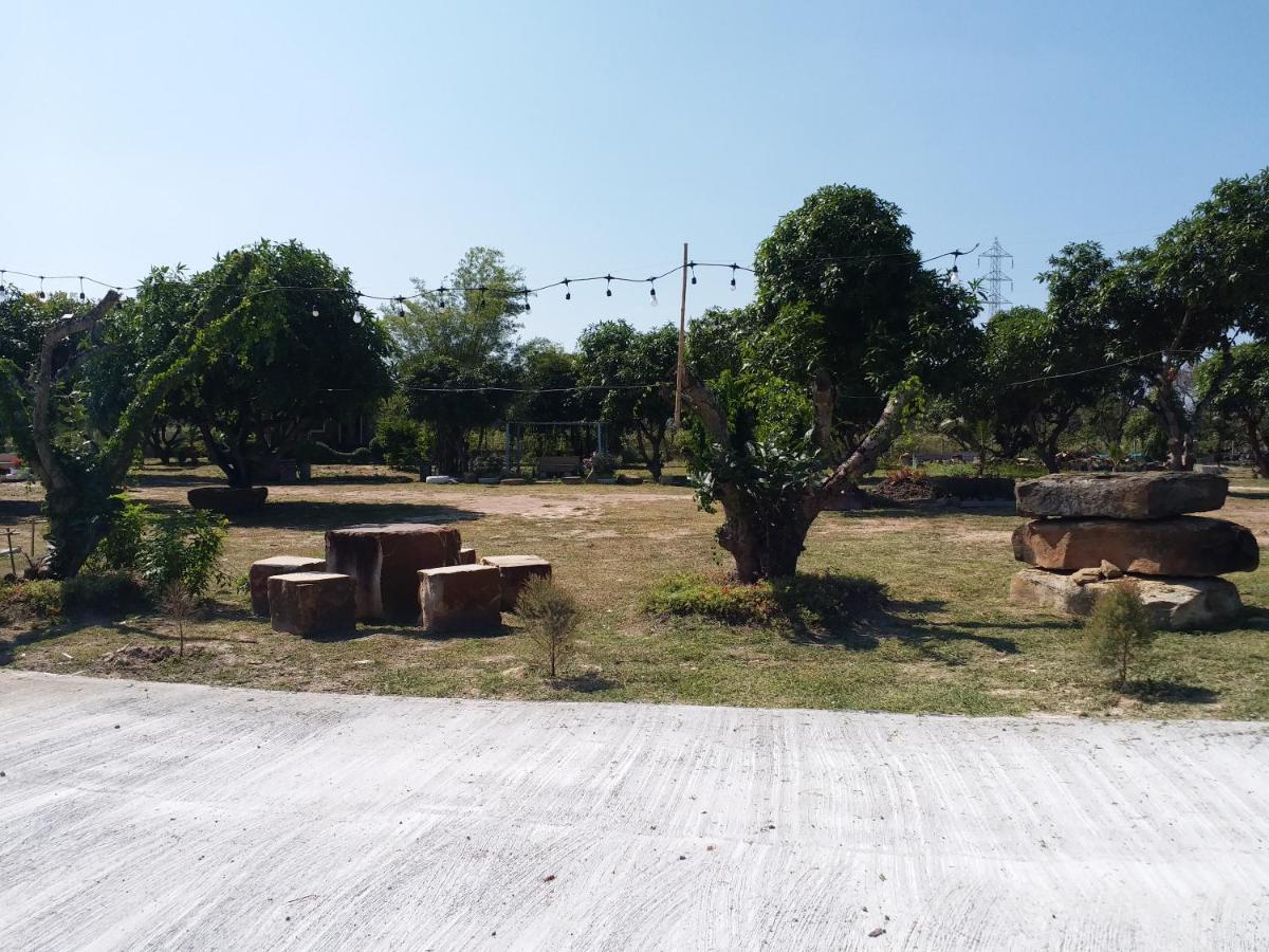 Hotel Baan Hin Sai Suay à Nong Sarai Extérieur photo